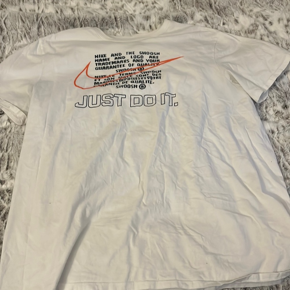 Men’s Nike T-Shirt